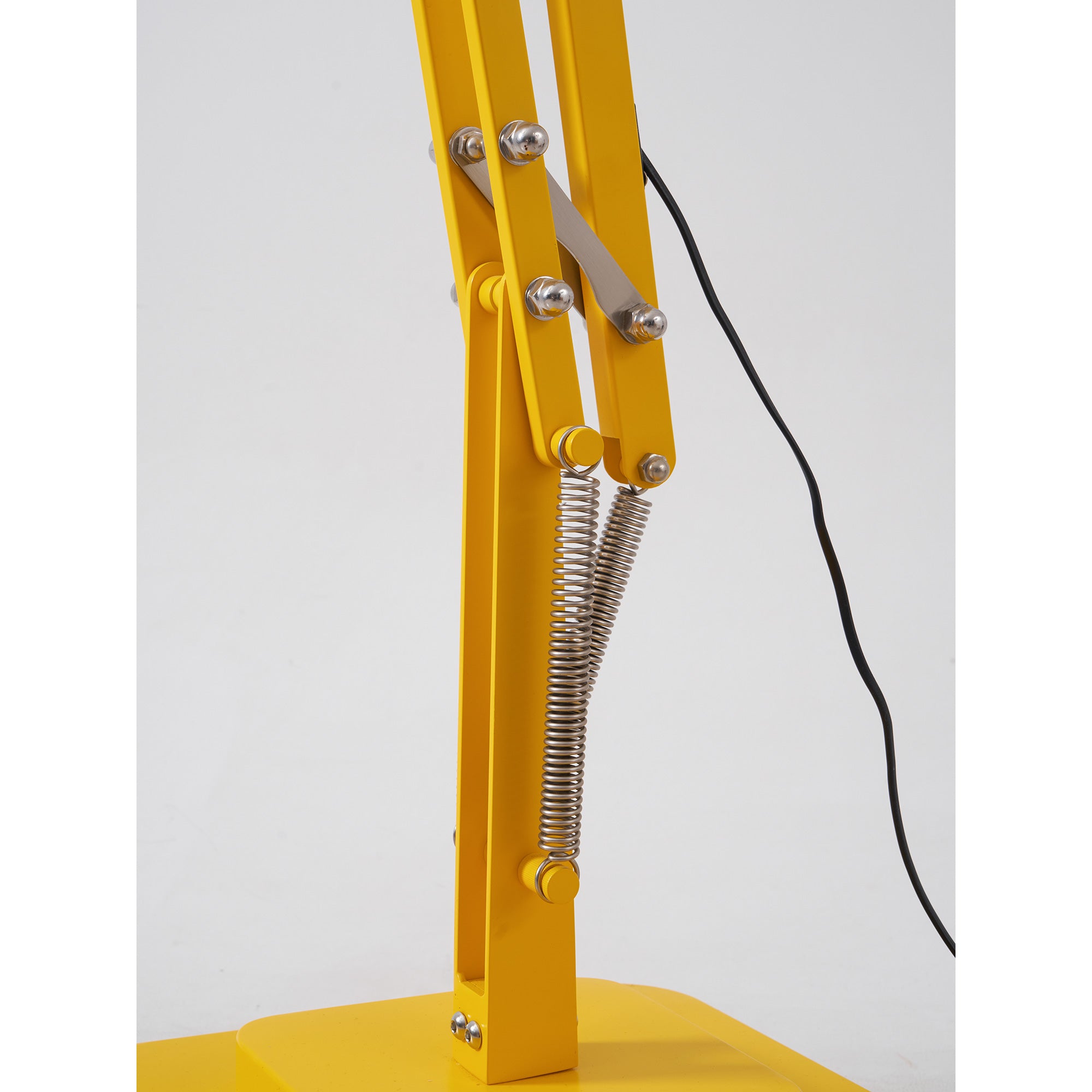 Jorlanel Articulated Floor Lamp