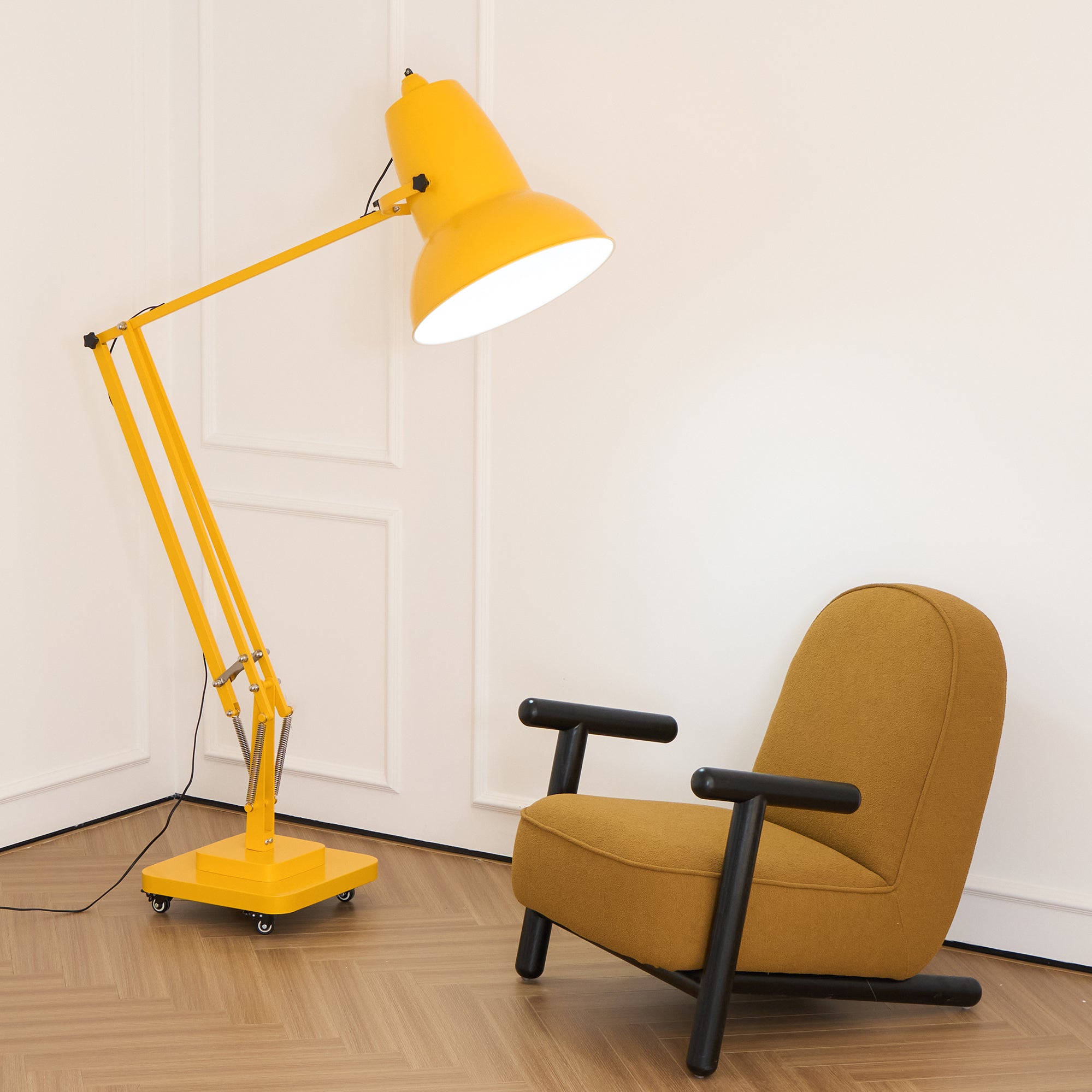 Jorlanel Articulated Floor Lamp