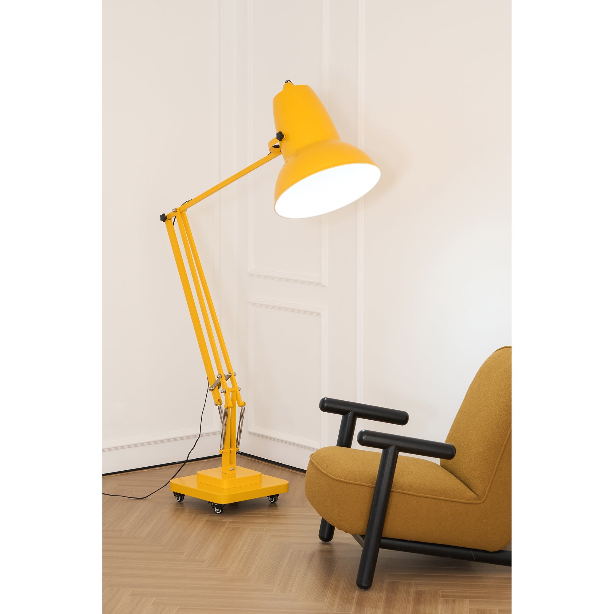 Jorlanel Articulated Floor Lamp
