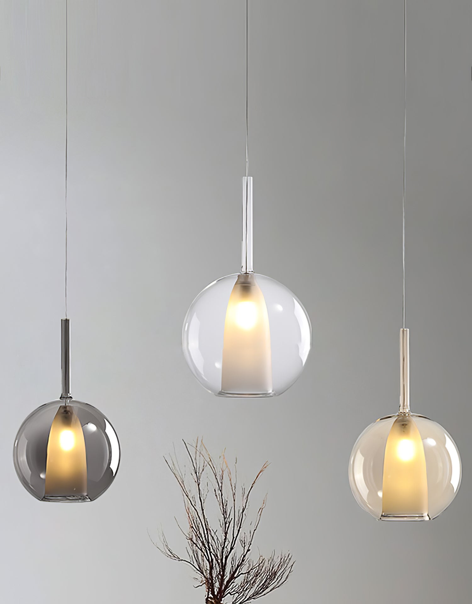Vyreno Globe Pendant Light