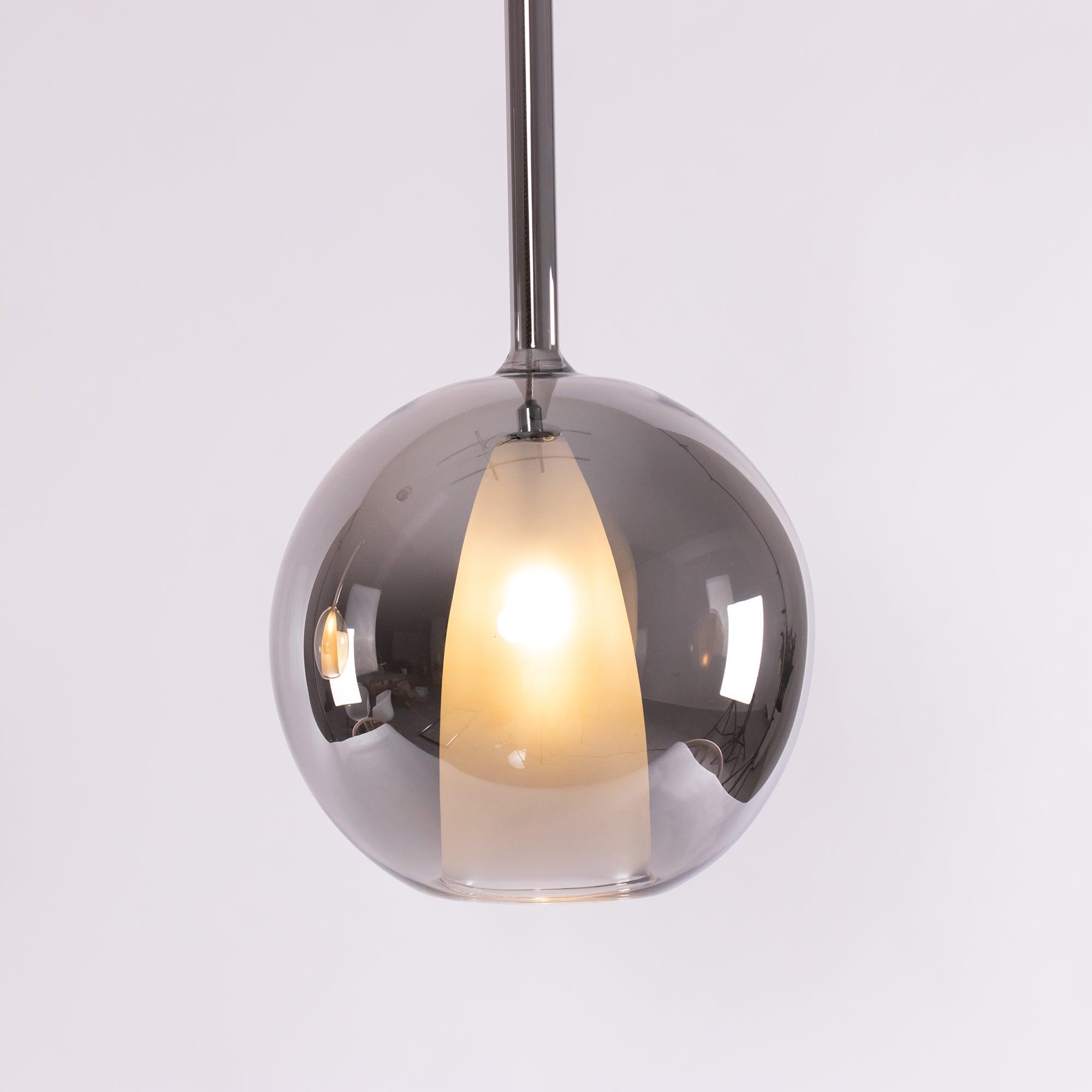 Vyreno Globe Pendant Light