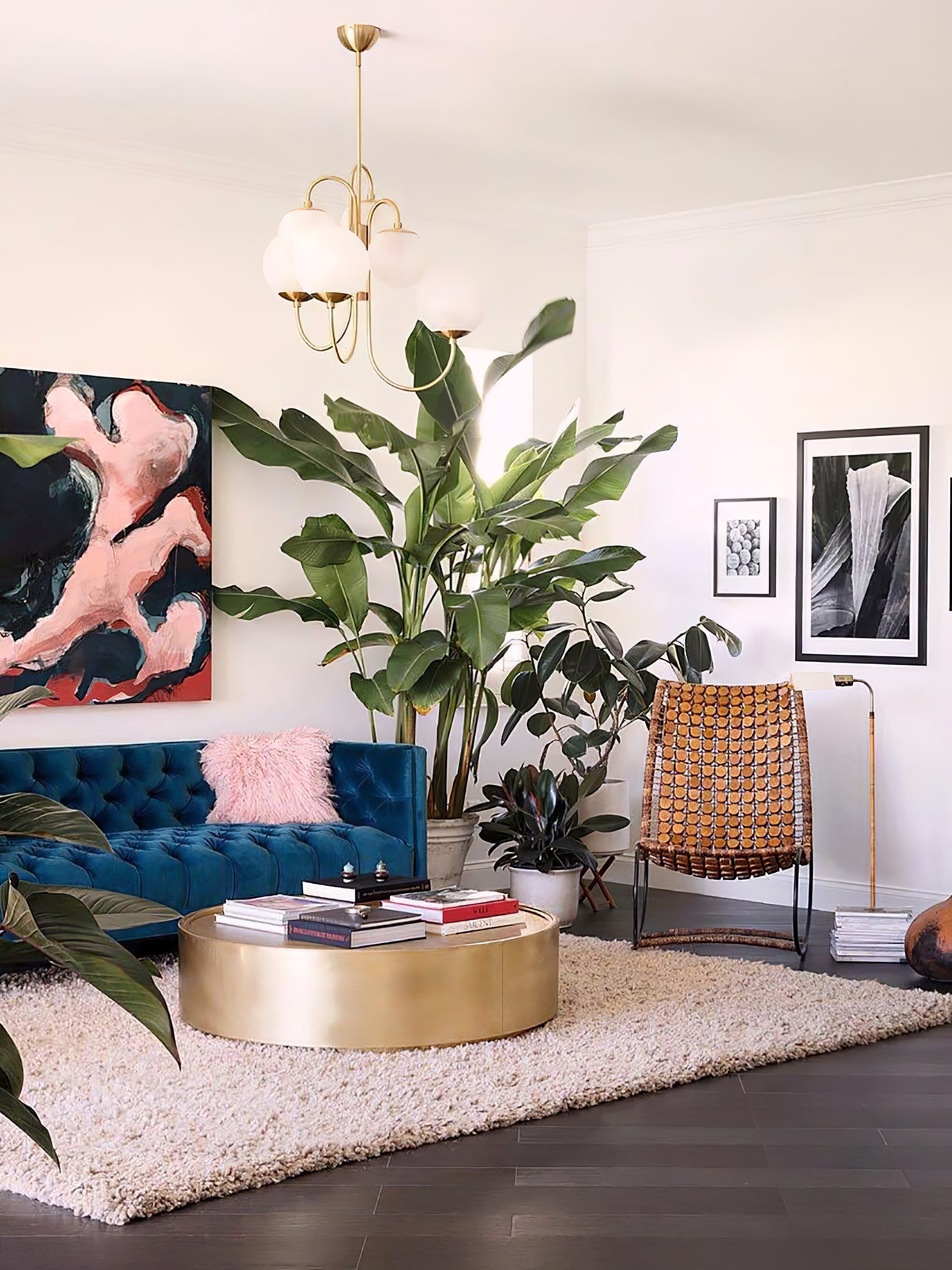 Jornoen Globe Chandelier