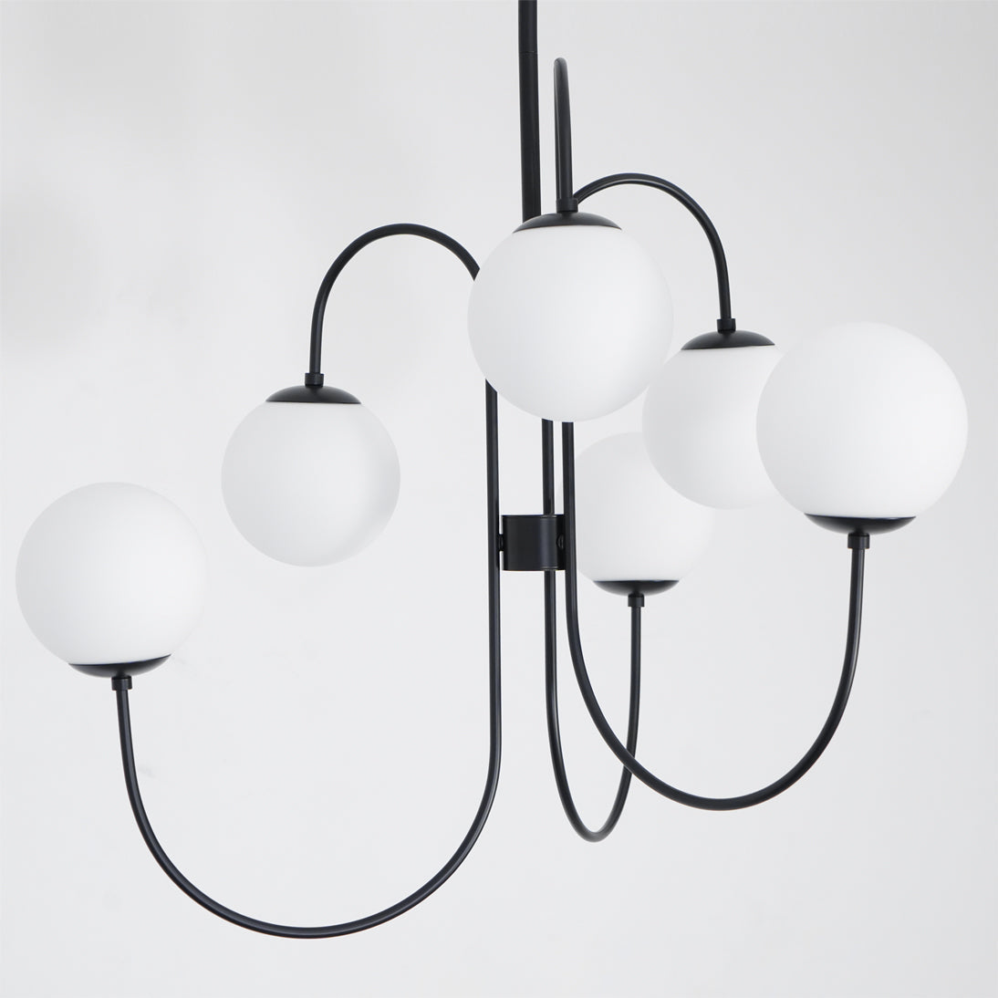 Jornoen Globe Chandelier