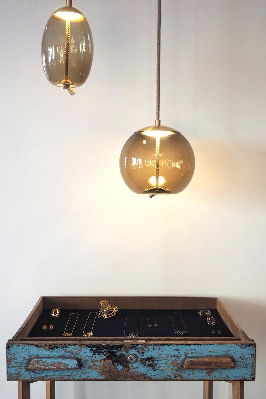 Arino Globe Pendant Light