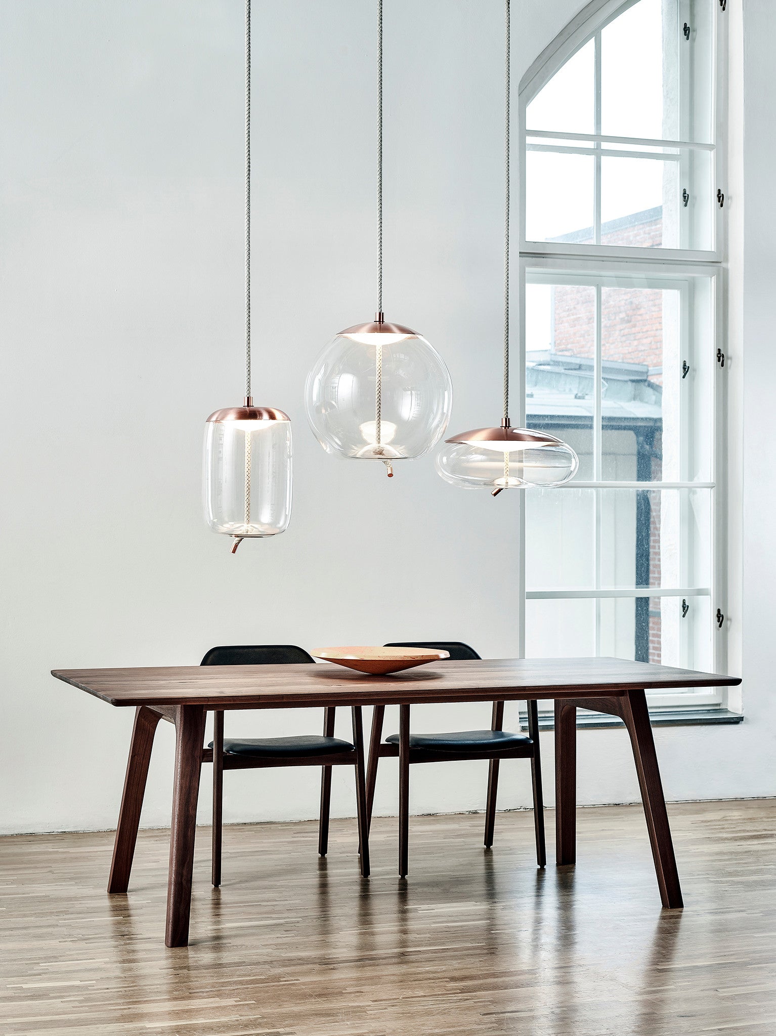 Arino Globe Pendant Light