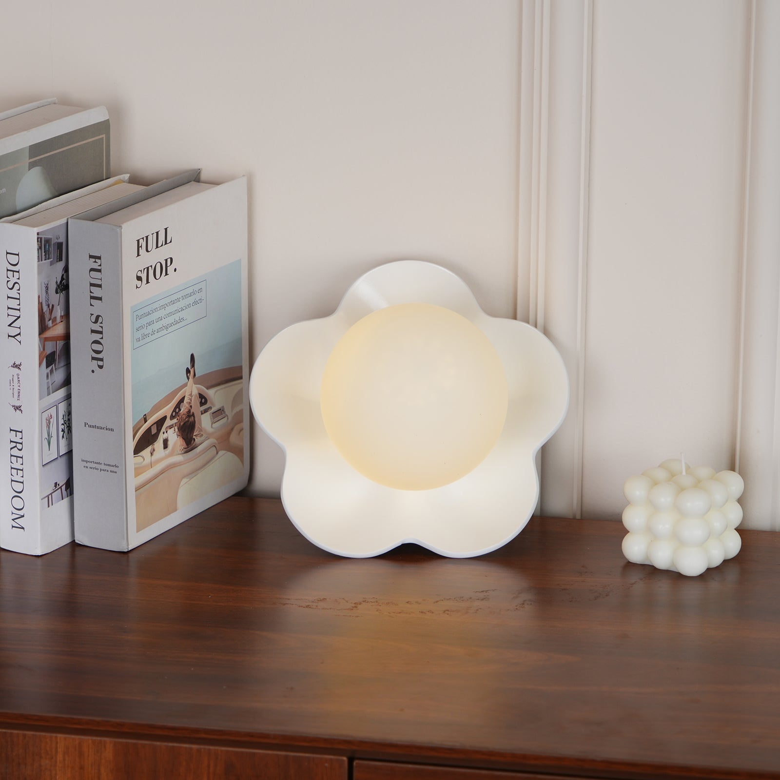 Marmar Flower Wall Light