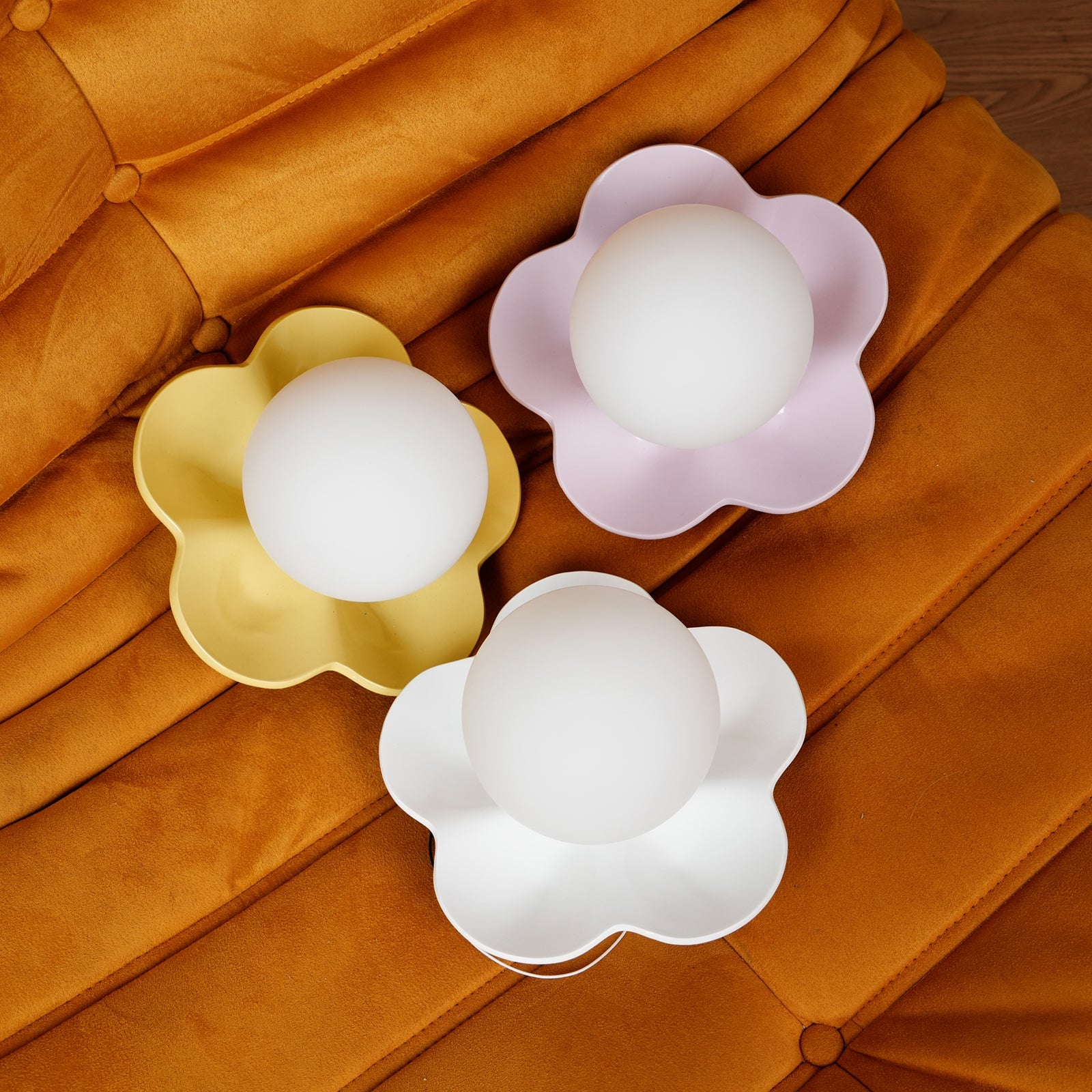 Marmar Flower Wall Light