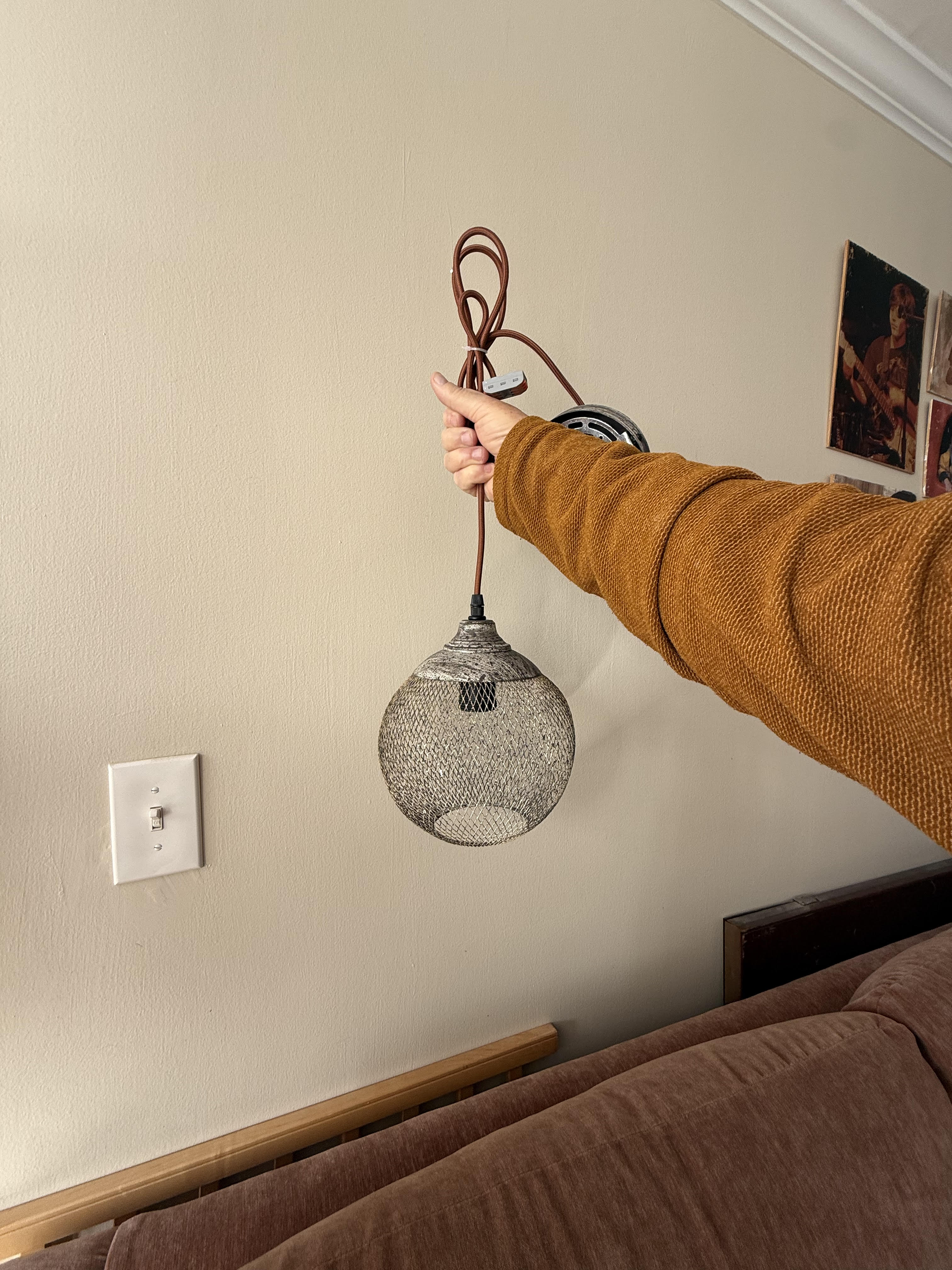 Kelko Globe Pendant Light