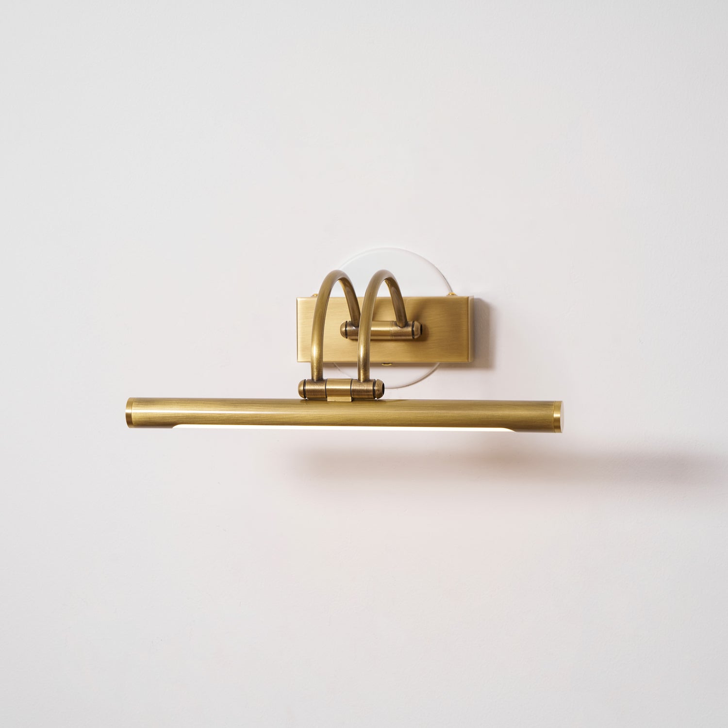 Lexanus Linear Wall Light