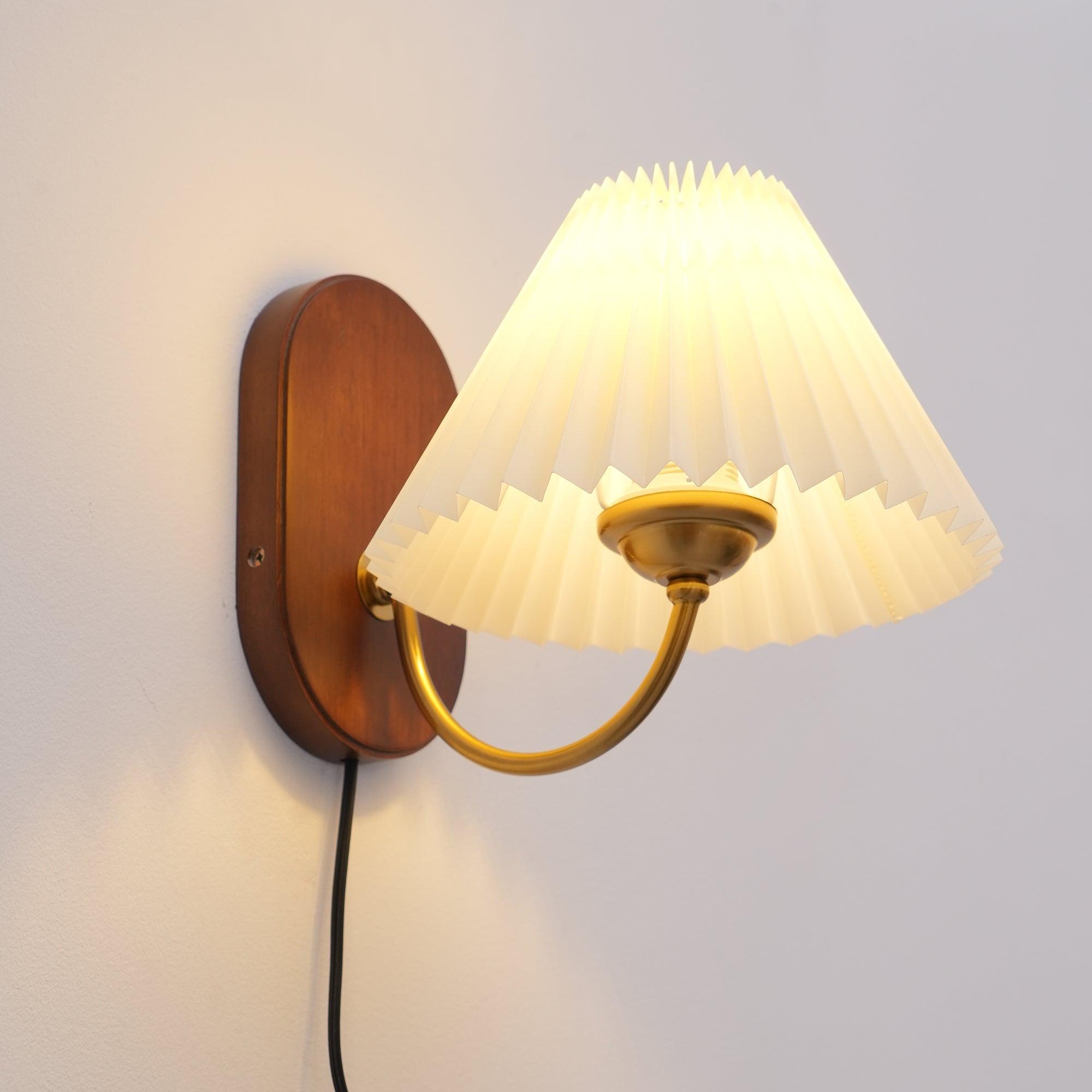 Quinialin Wall Light