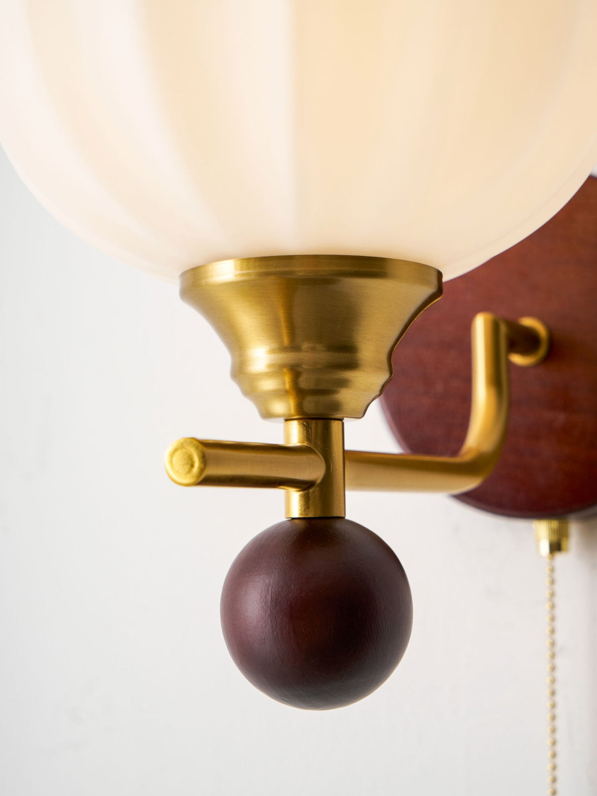Lumea Crest Wall Lamp - Vakkerlight