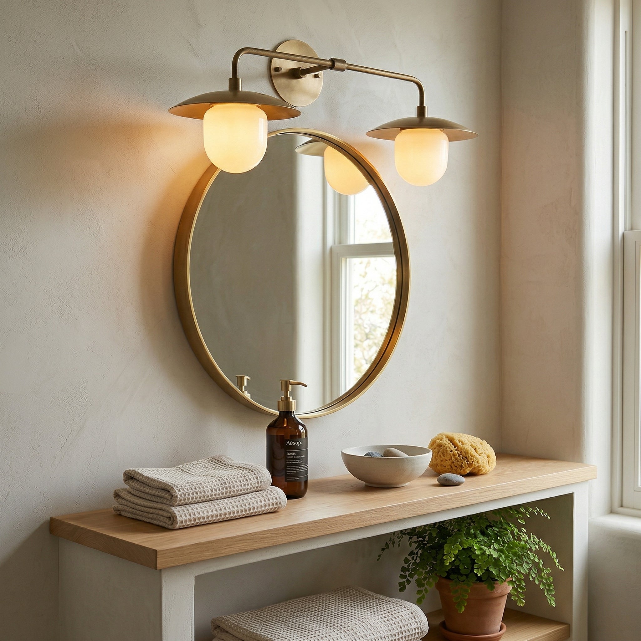 Roley Wall Light