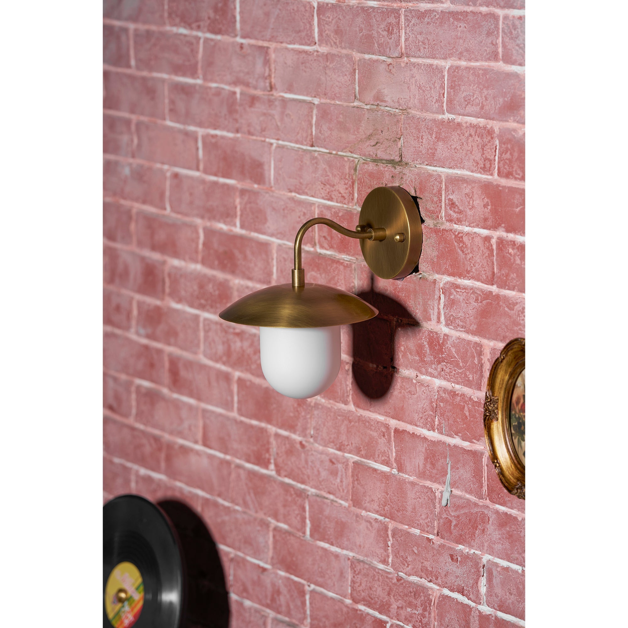 Roley Wall Light