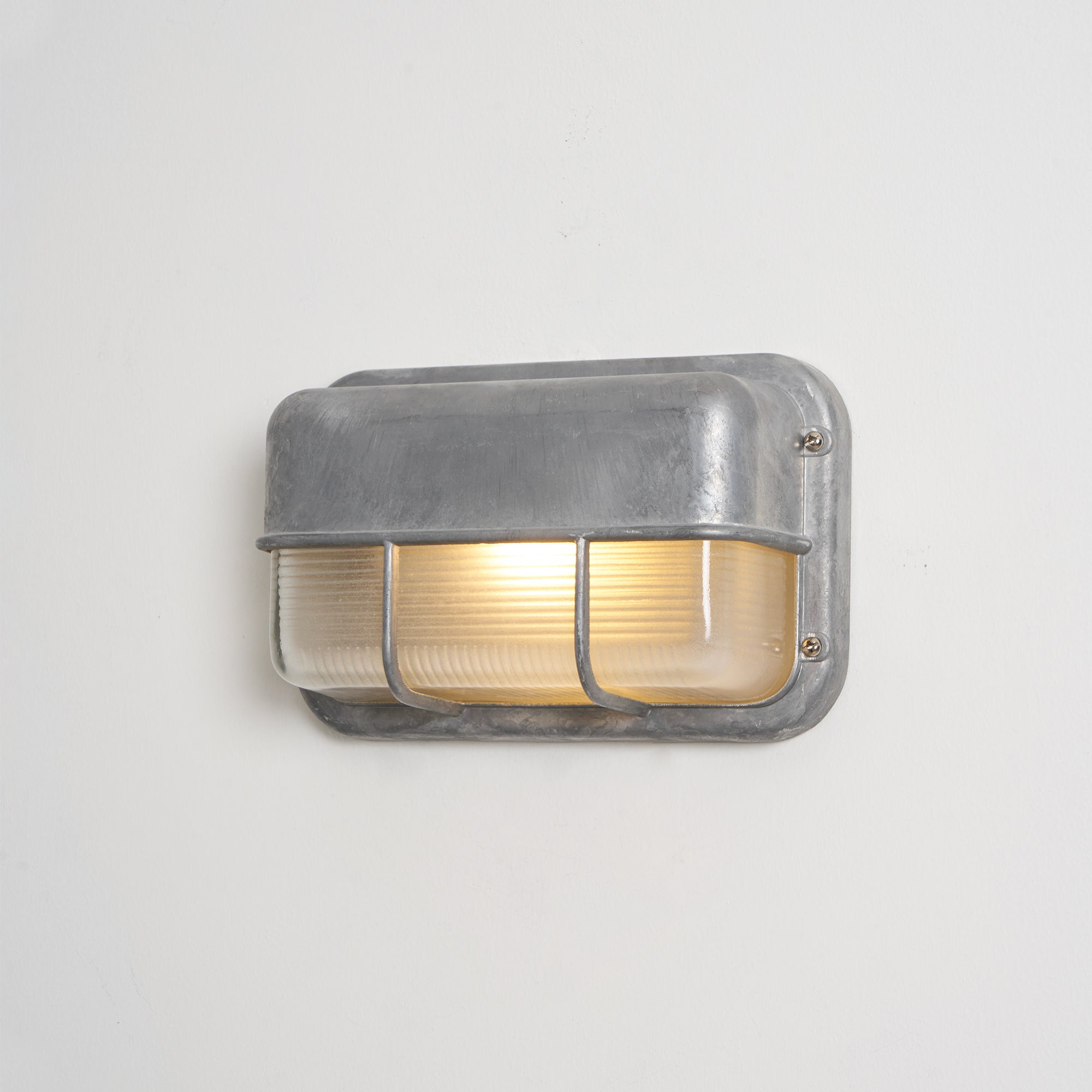 Riova Outdoor Wall Light