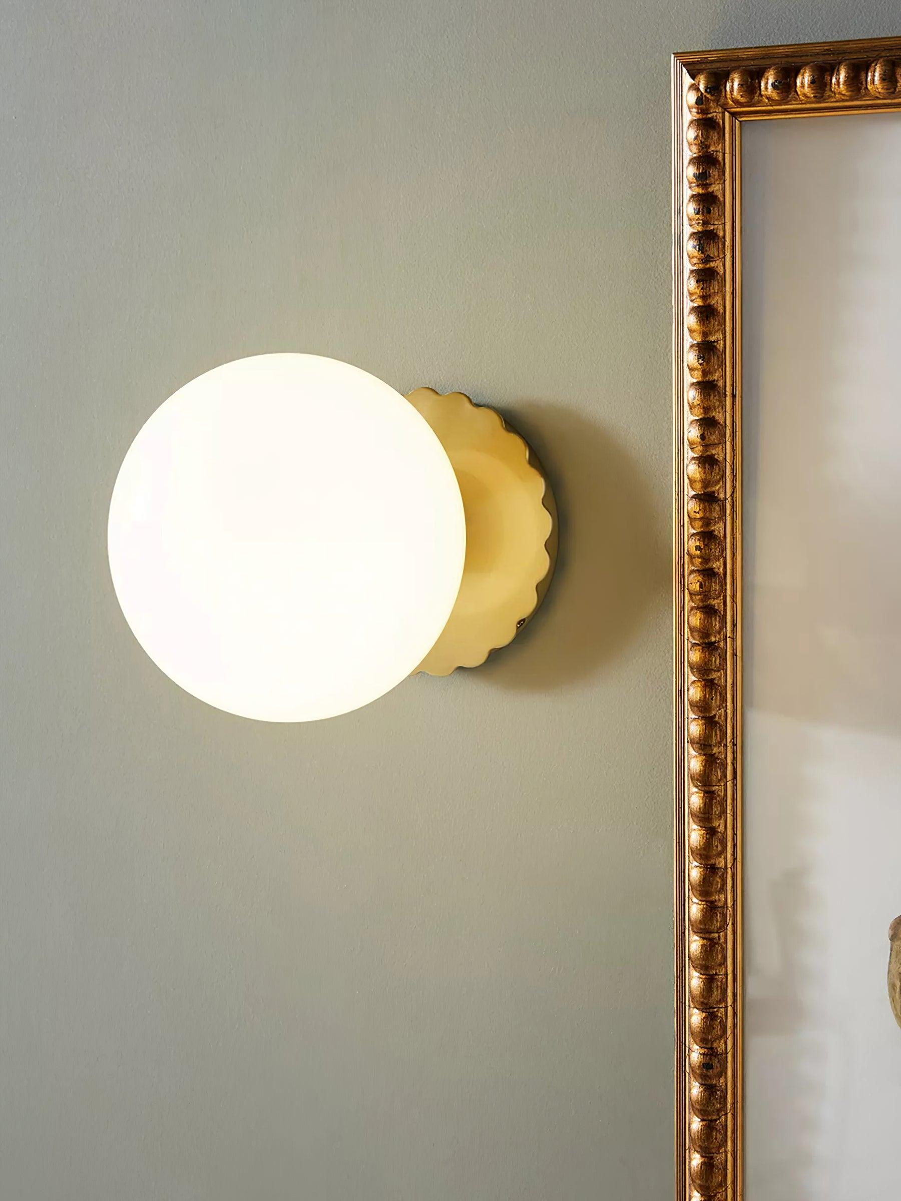 Cayvial Modern Wall Light