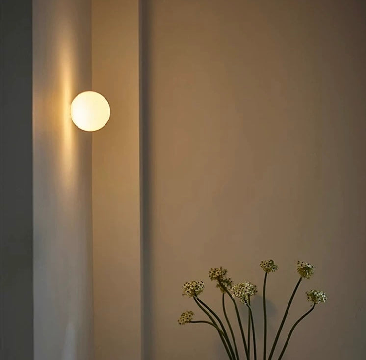 Keleyas Globe Wall Light