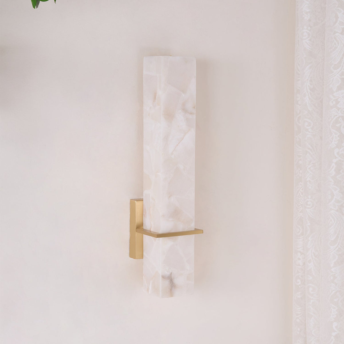 Milan Alabaster Wall Sconce – detail 7