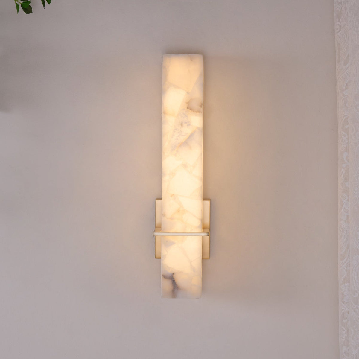 Milan Alabaster Wall Sconce – detail 4