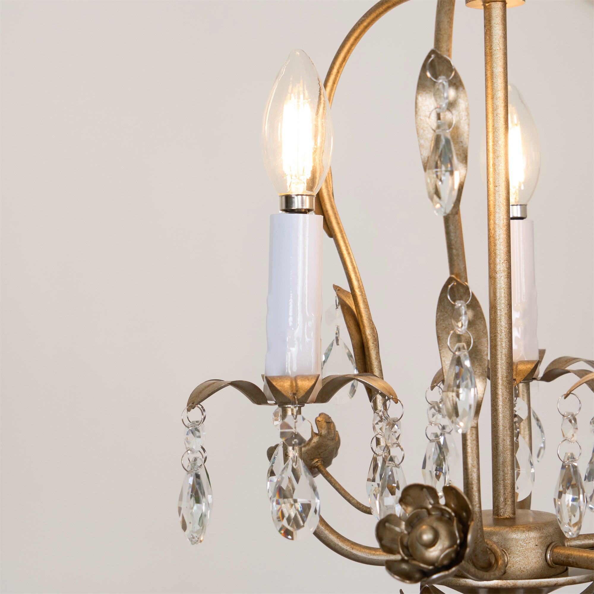 Mavuna Vintage Chandelier