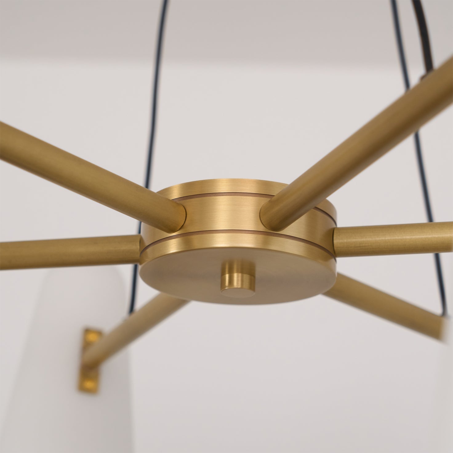 Iyuva Classic Chandelier