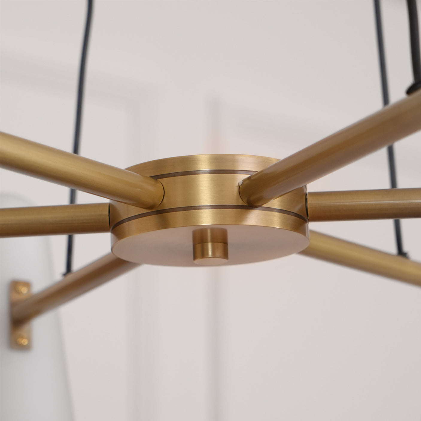 Iyuva Classic Chandelier