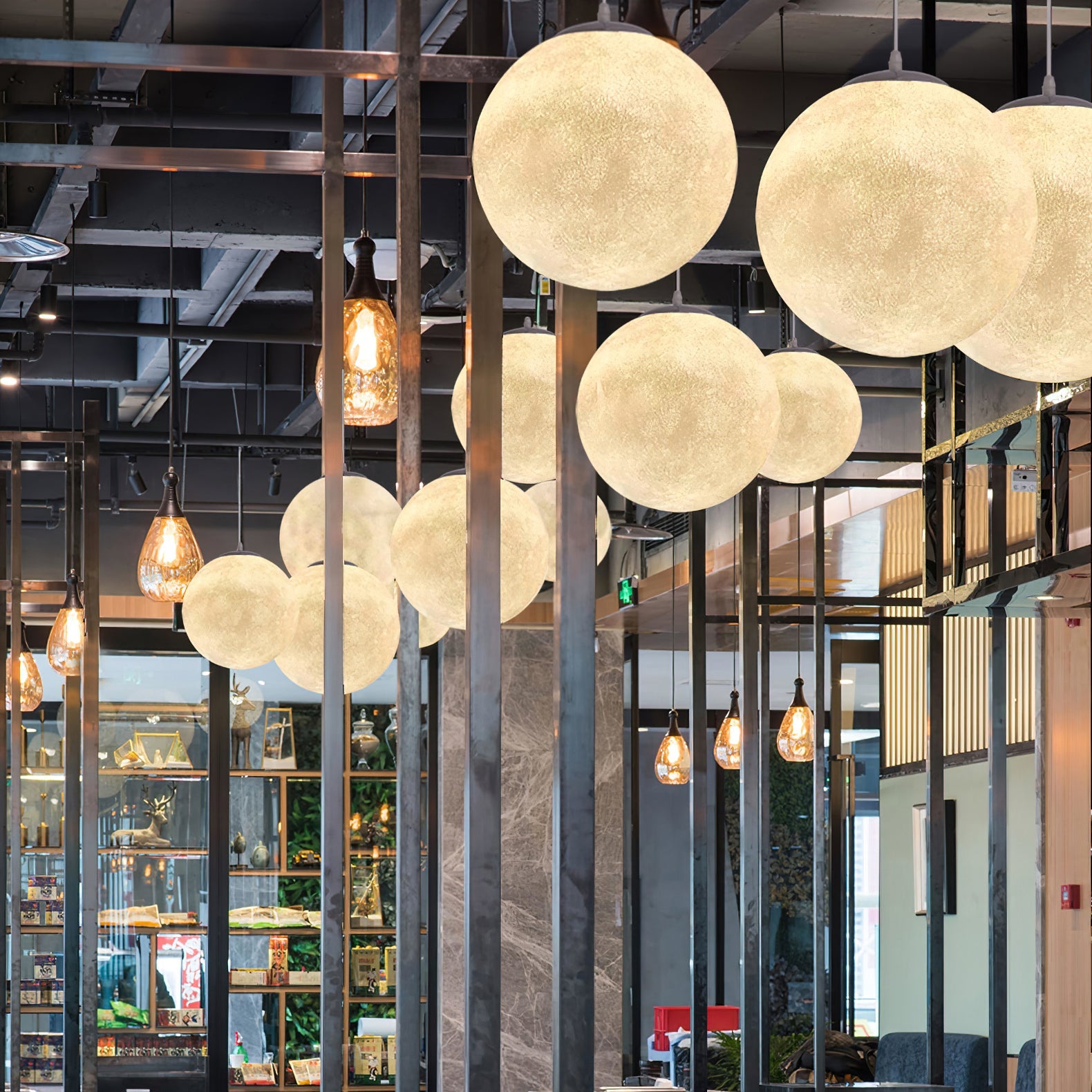 Camu Globe Pendant Light