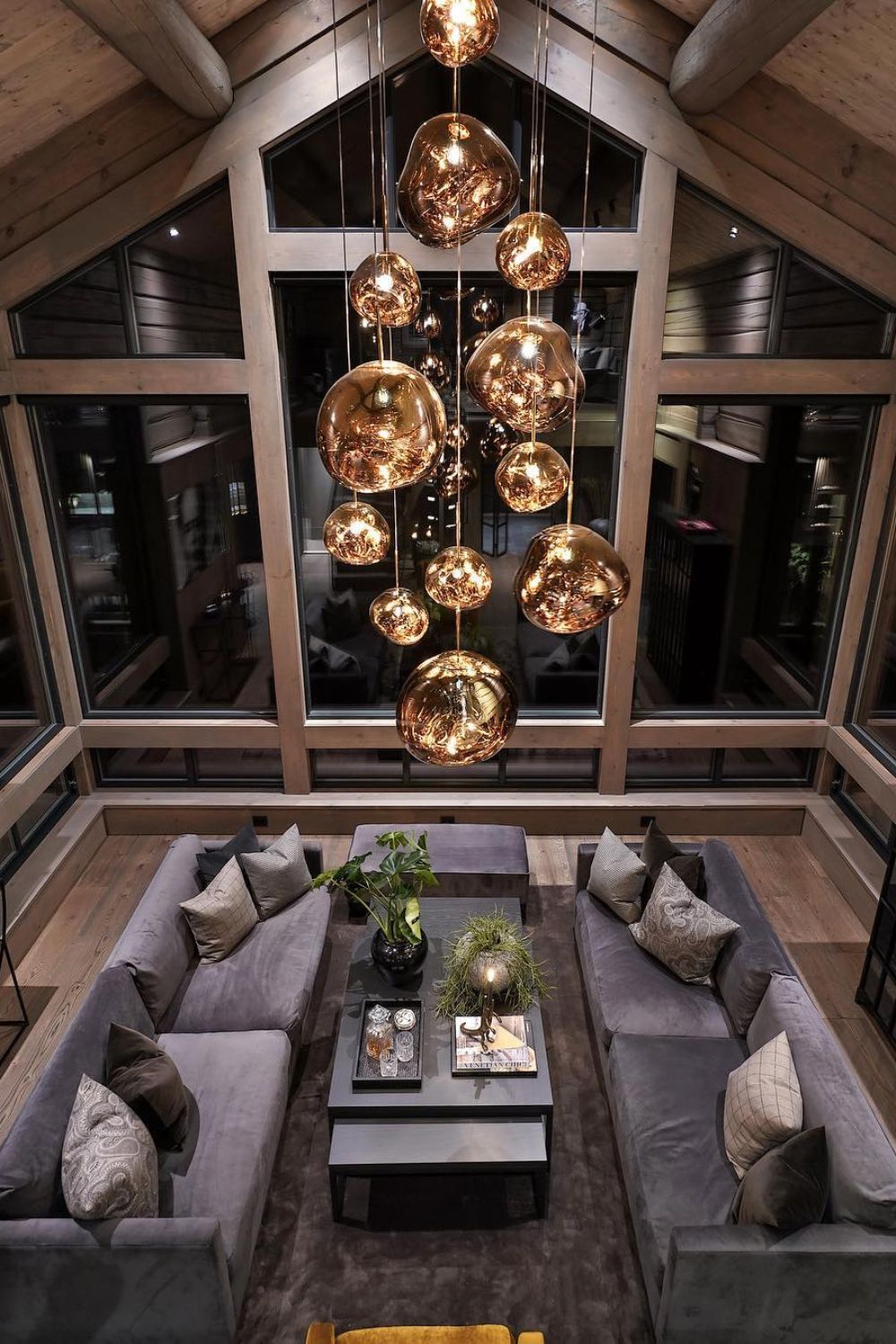 Loronova Pendant Light
