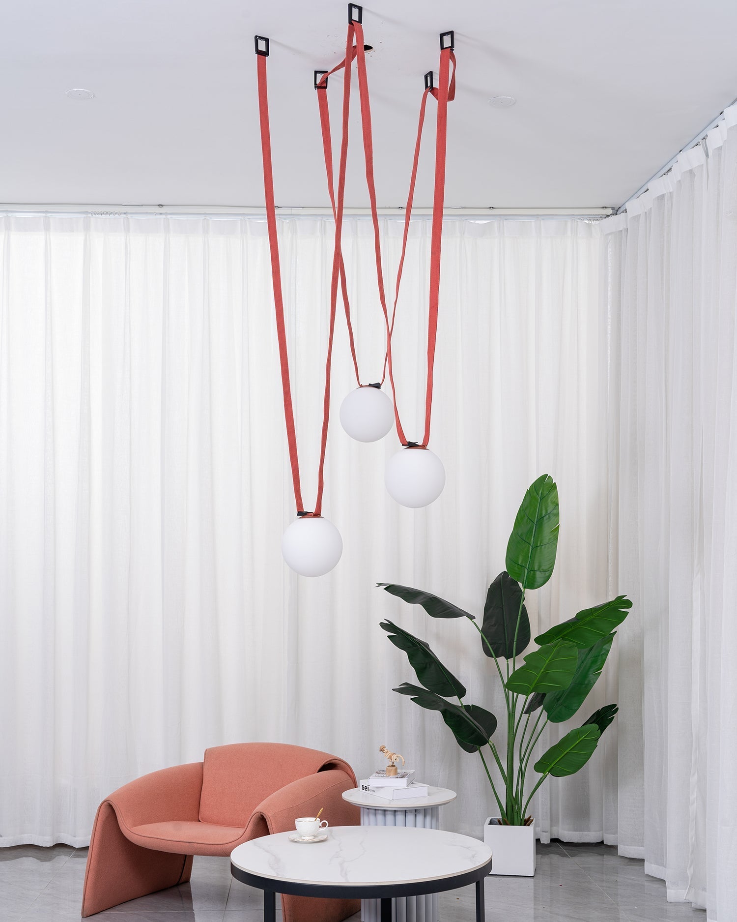 Neroiell Globe Pendant Light