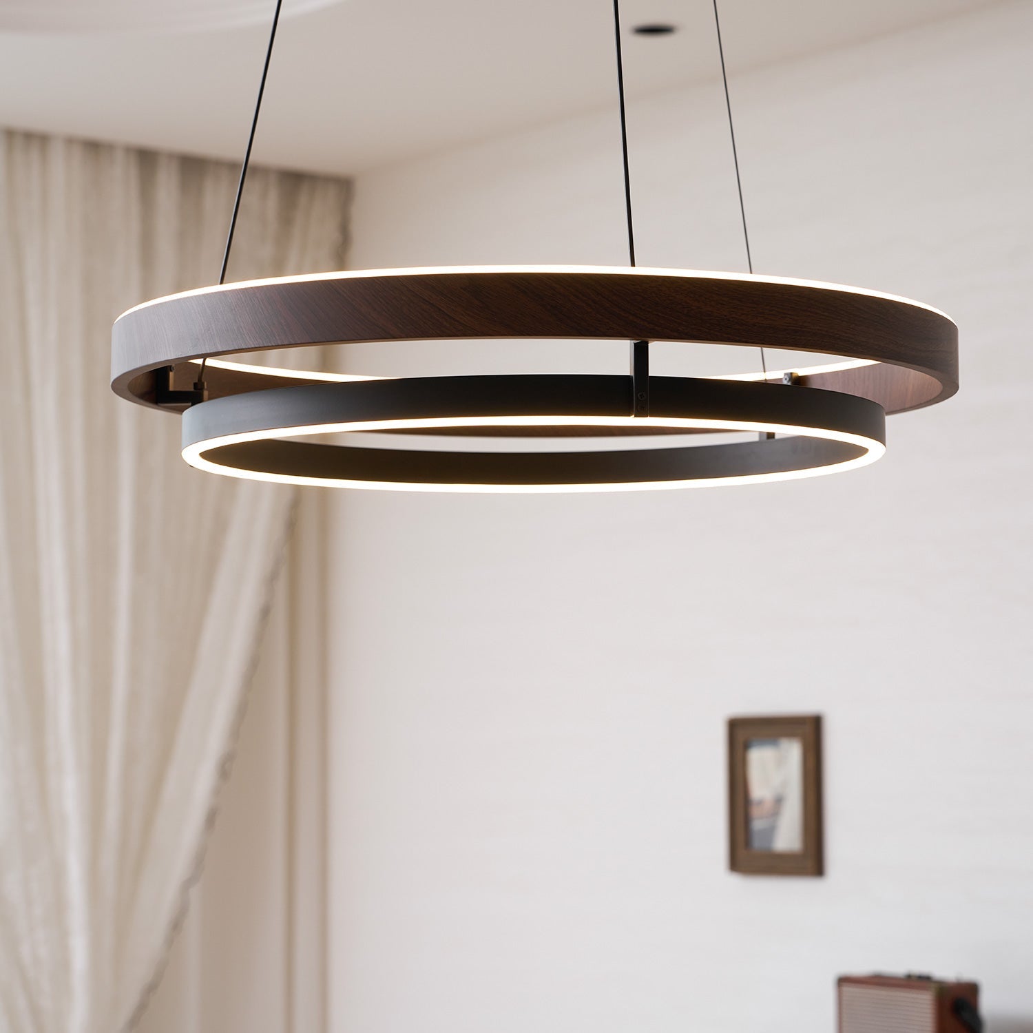 Arcorra Modern Chandelier