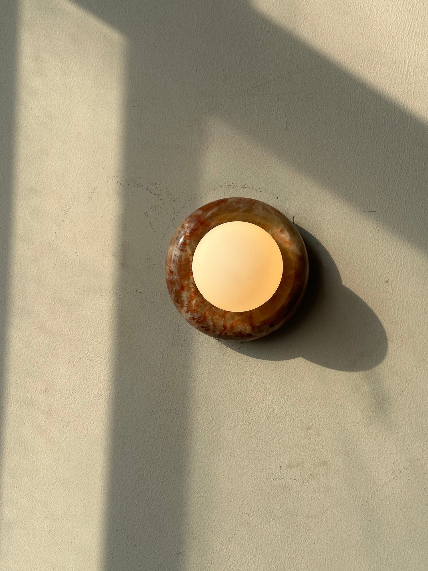 Wyno Wall Light