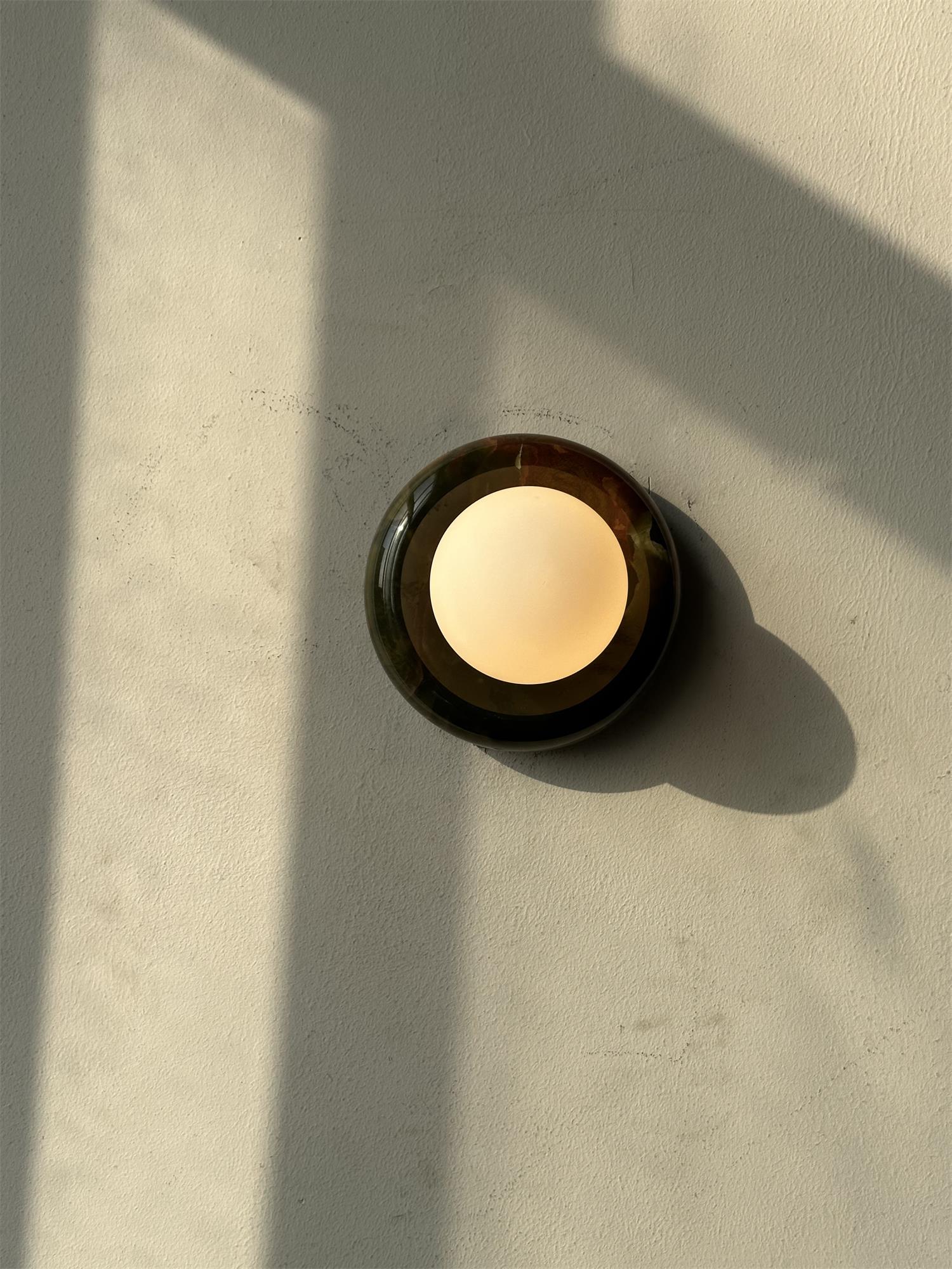 Wyno Wall Light