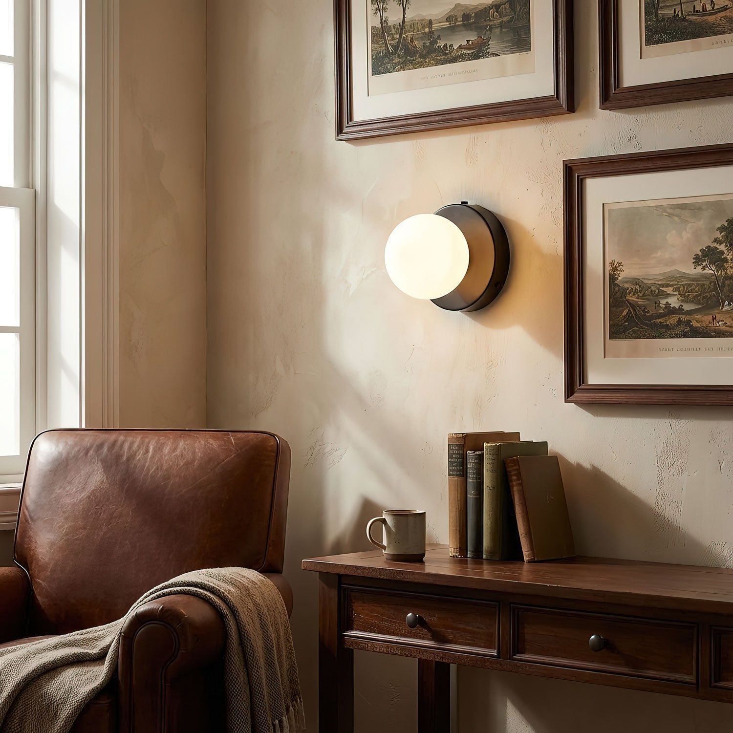 Kaile Globe Wall Light