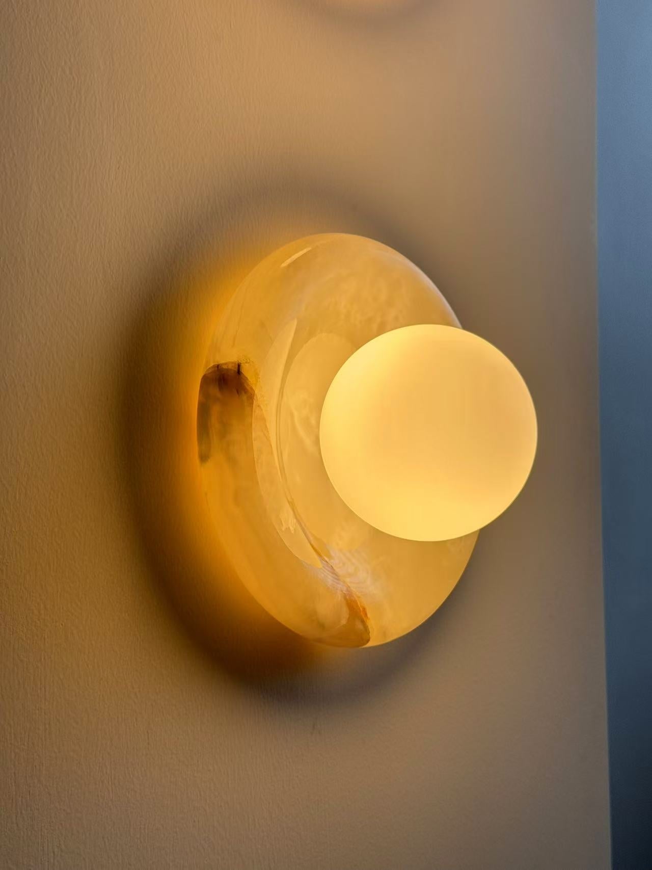 Emleyer Wall Light