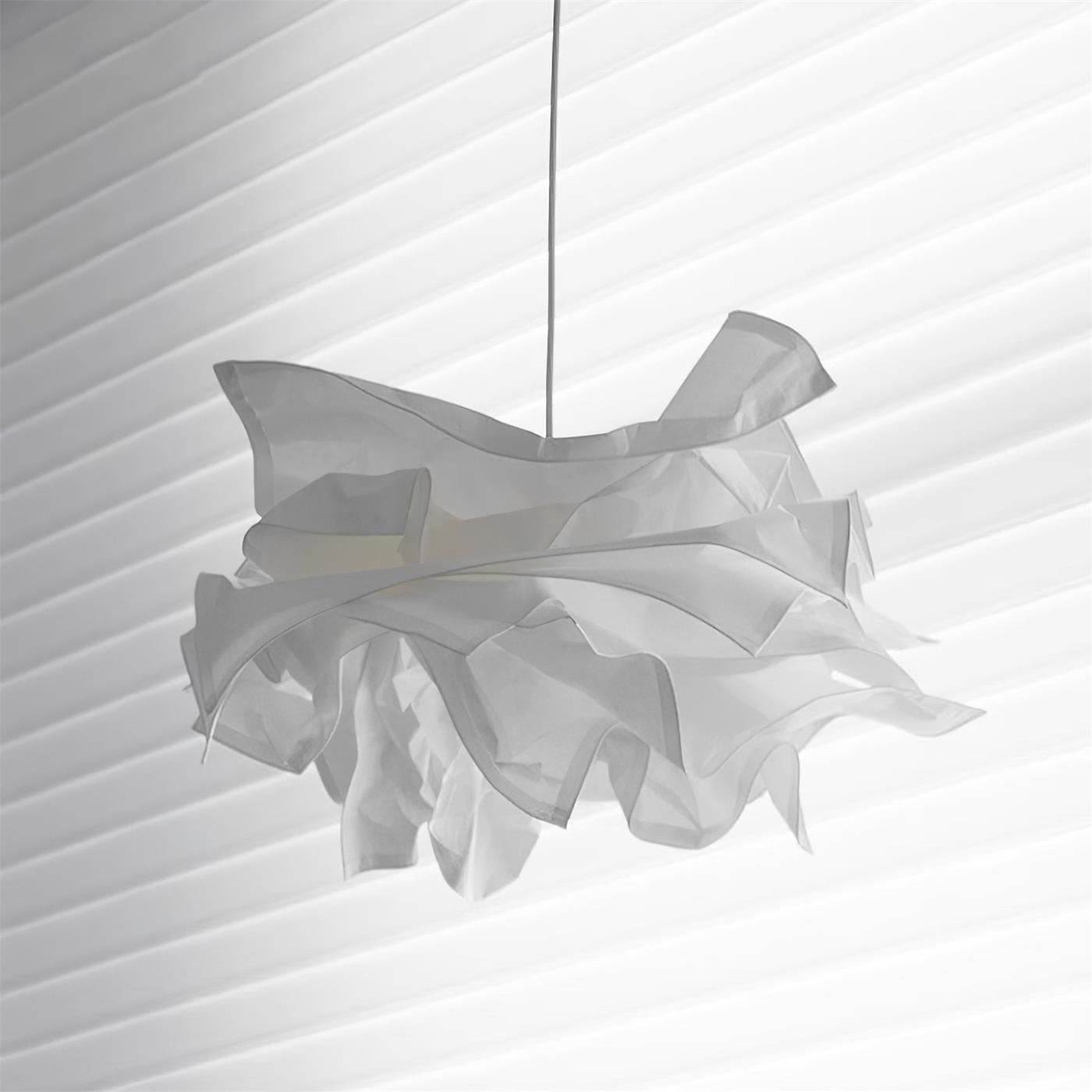 Neroleyen Pendant Light