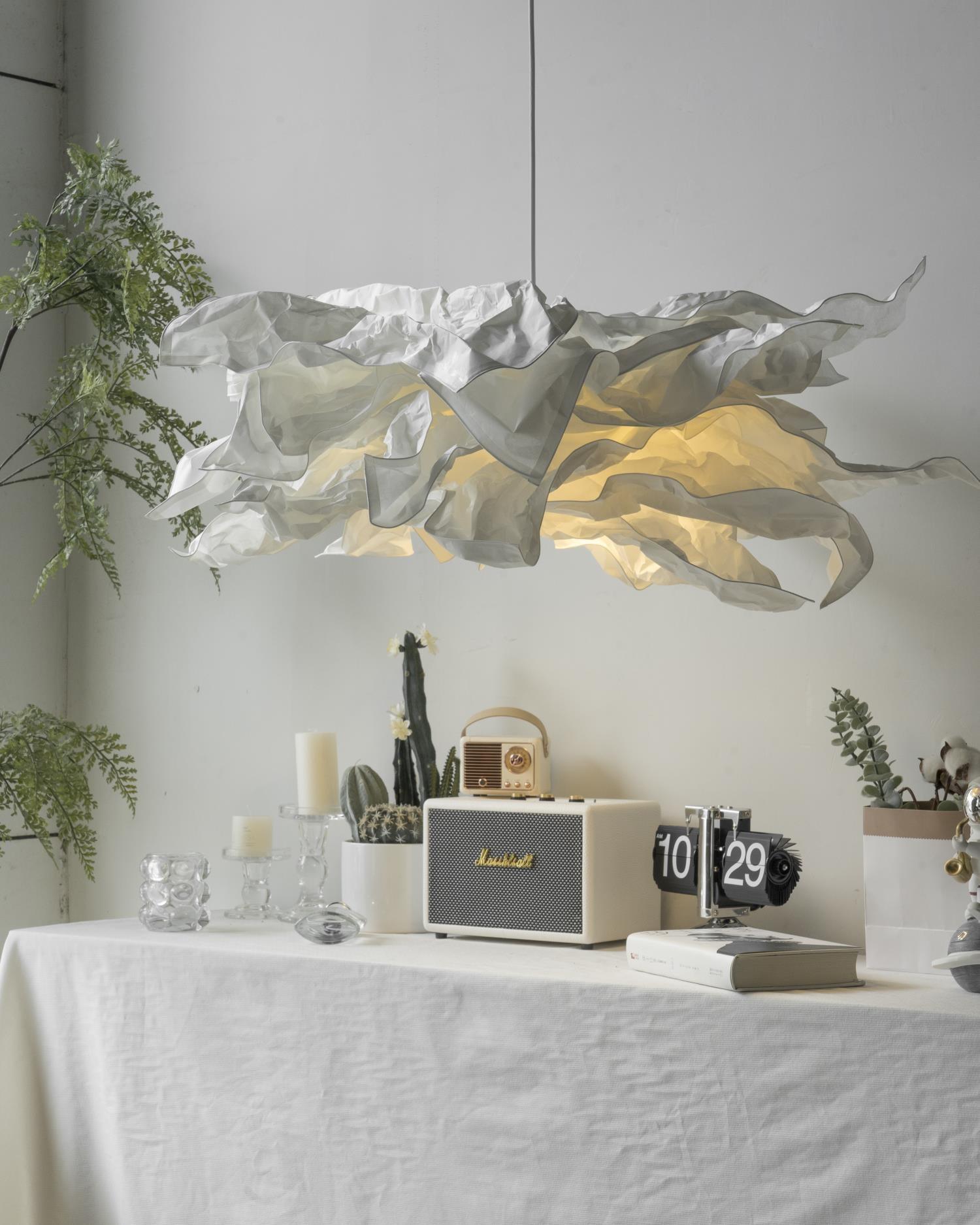 Neroleyen Pendant Light