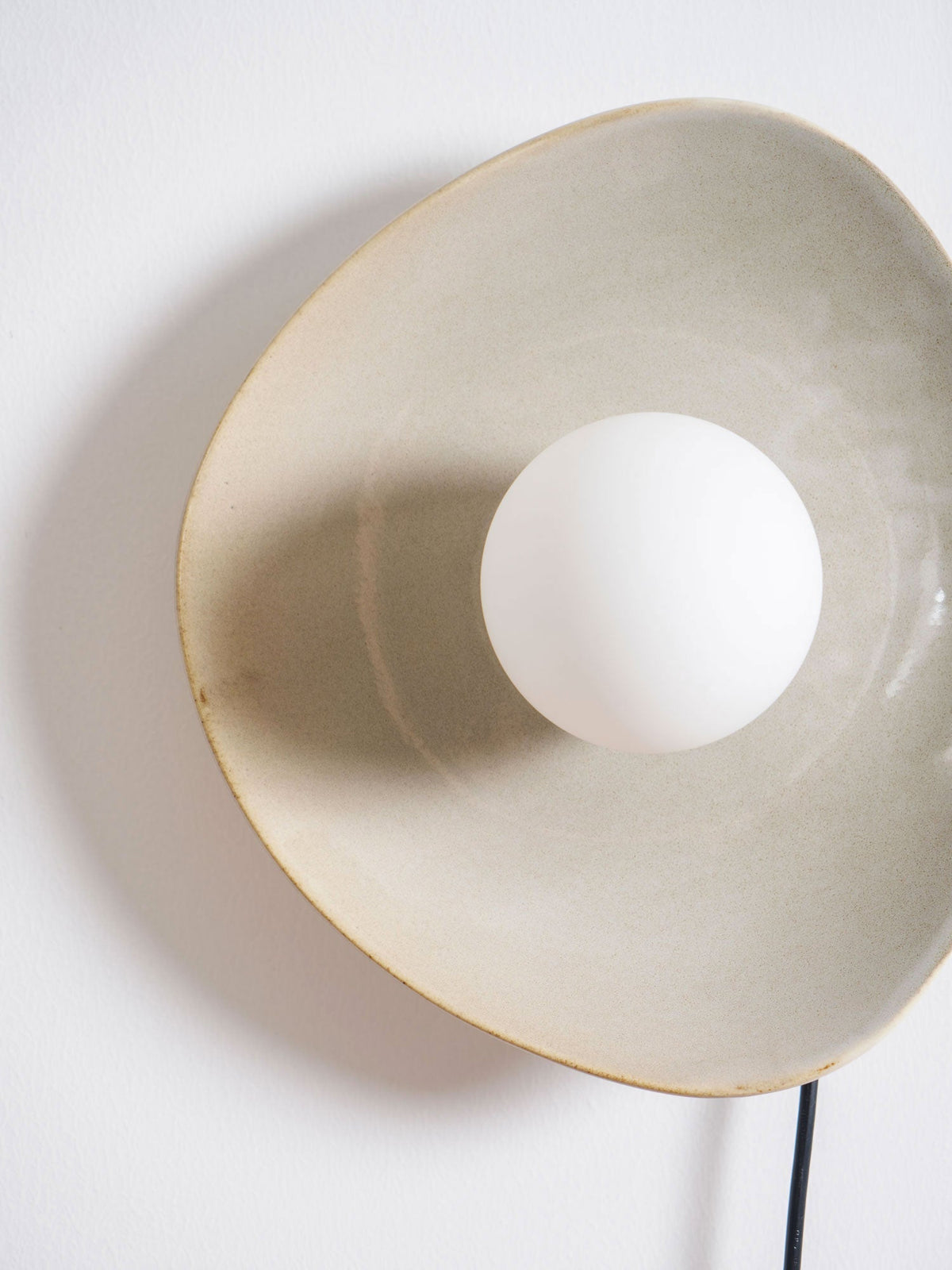 Pebble Disc Plug-in Wall Light – detail 21