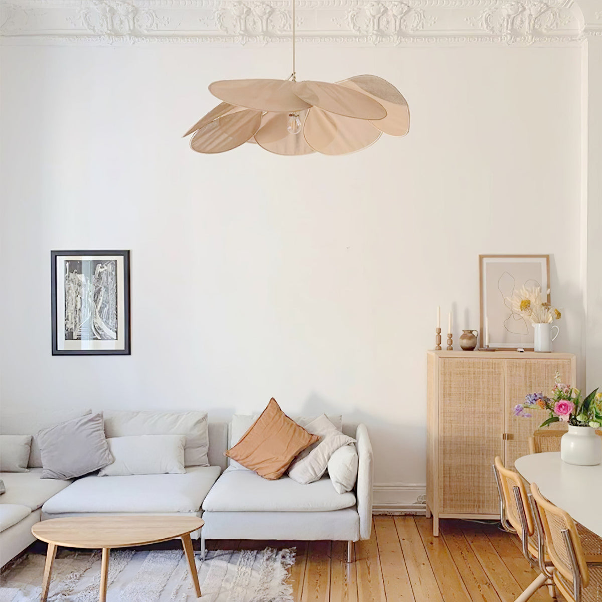 Foxli Petal Pendant Light