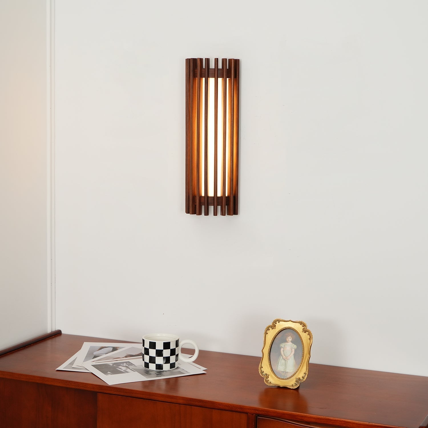 Wynenio Wall Light
