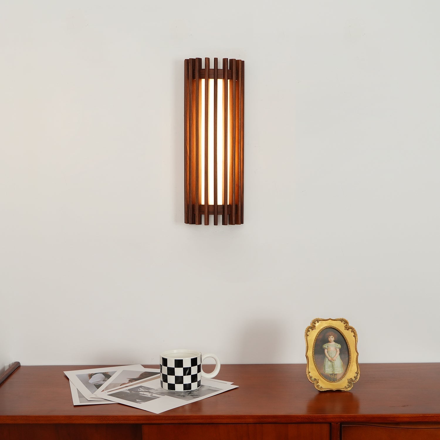 Wynenio Wall Light