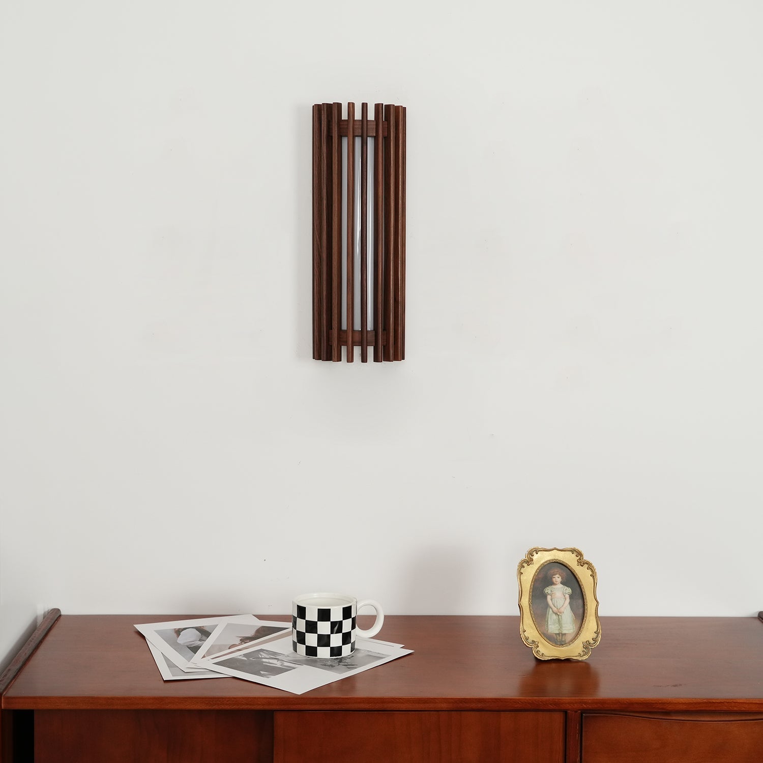 Wynenio Wall Light