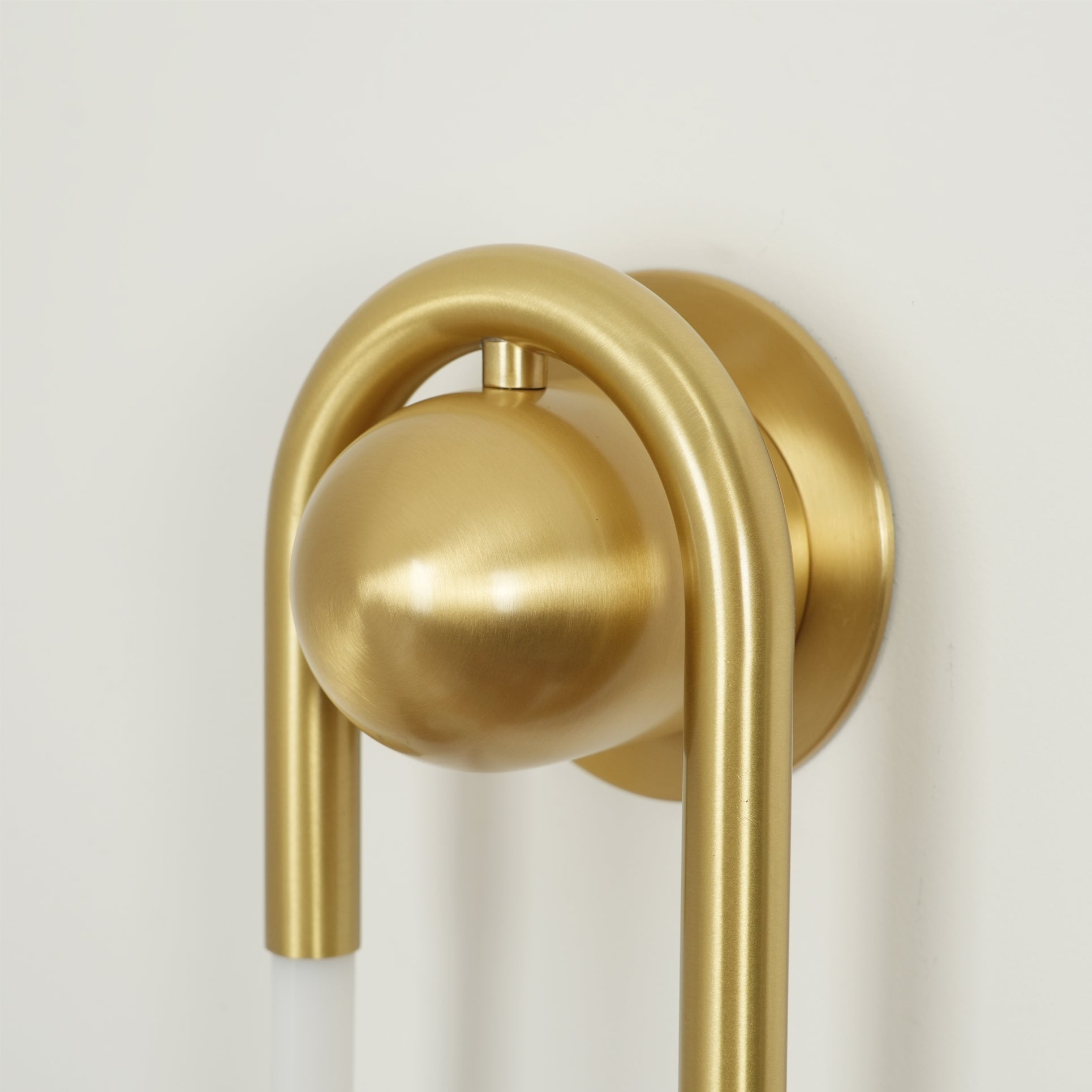 Macove Loop Wall Light