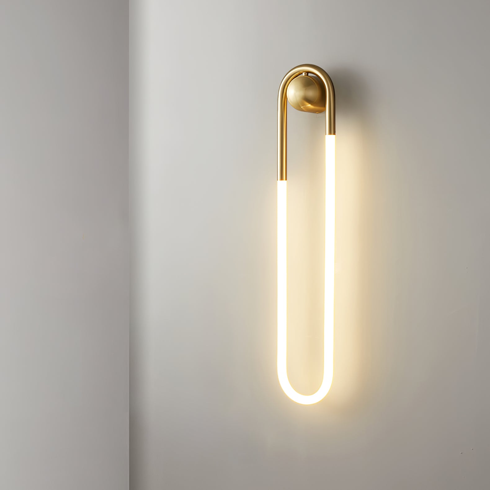 Macove Loop Wall Light