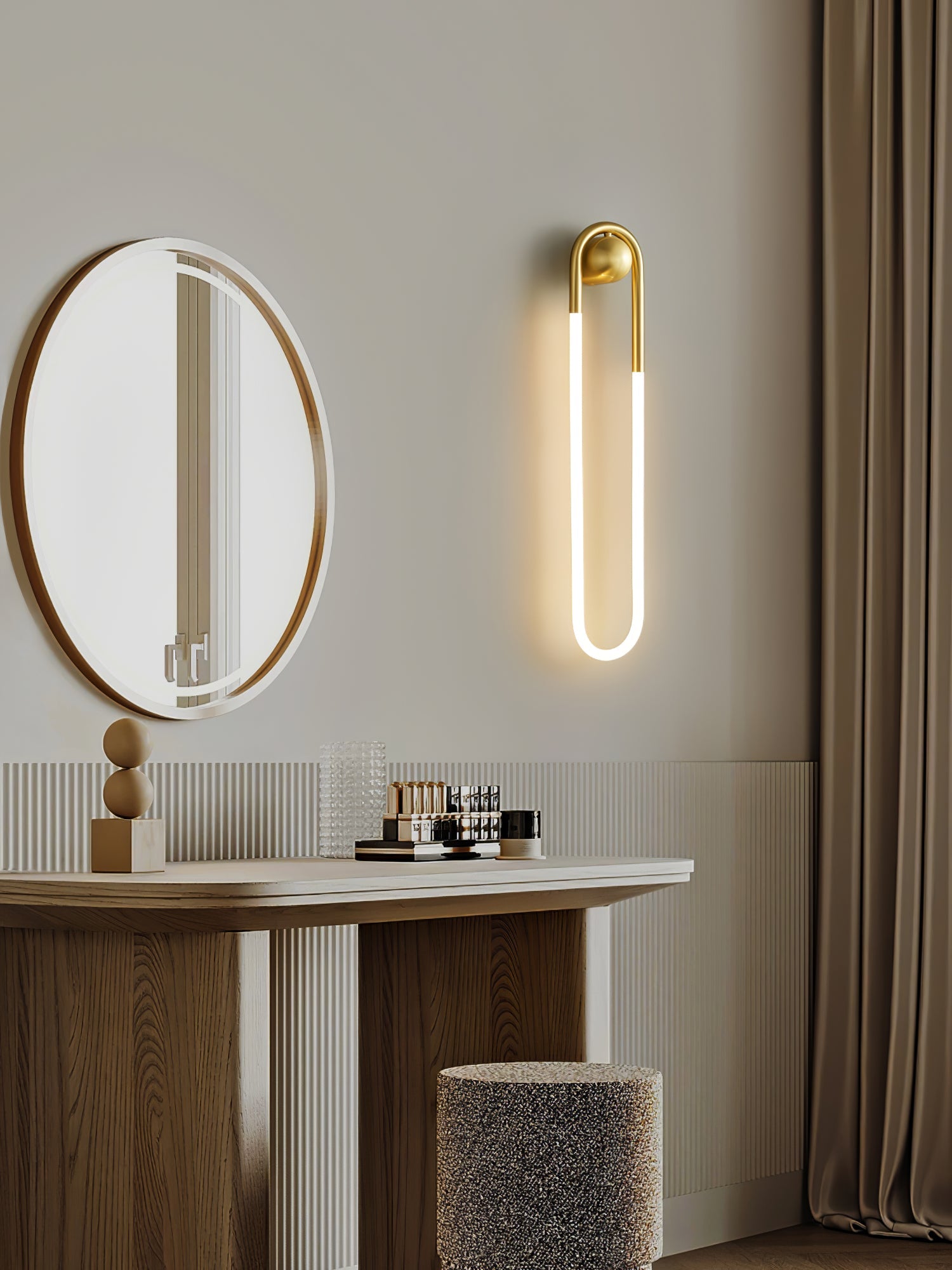 Macove Loop Wall Light