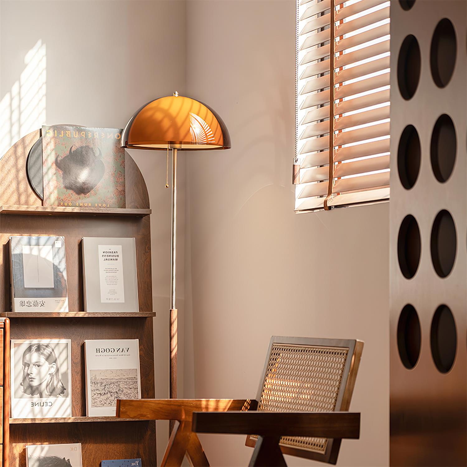 Tevilso Floor Lamp