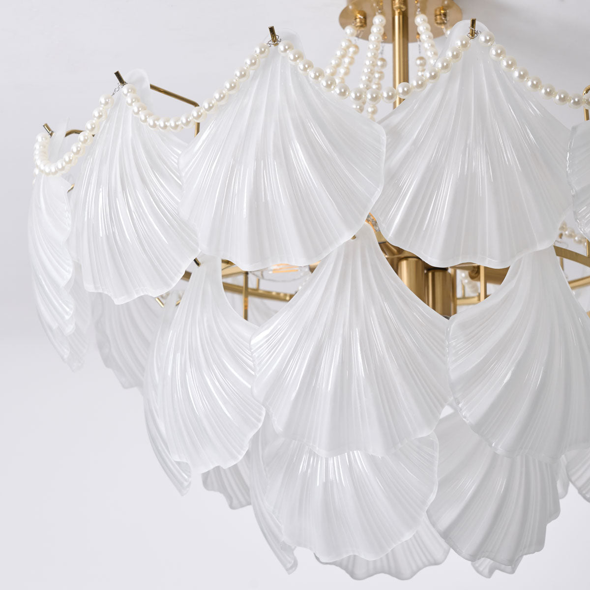 Scallop Shell Chandelier – detail 22