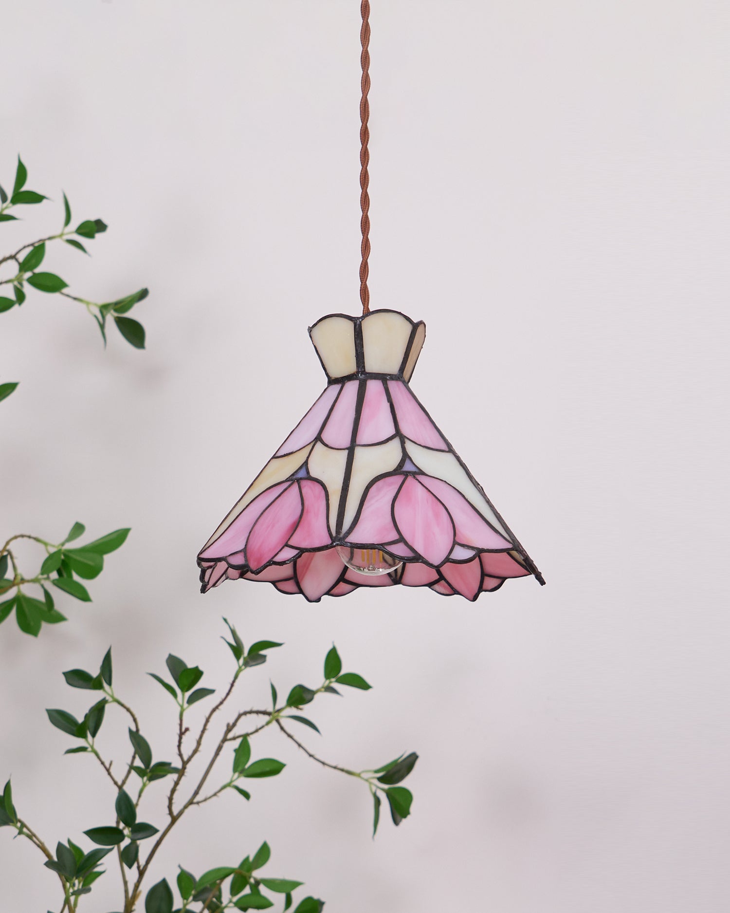 Lecoaris Tiffany Pendant Light