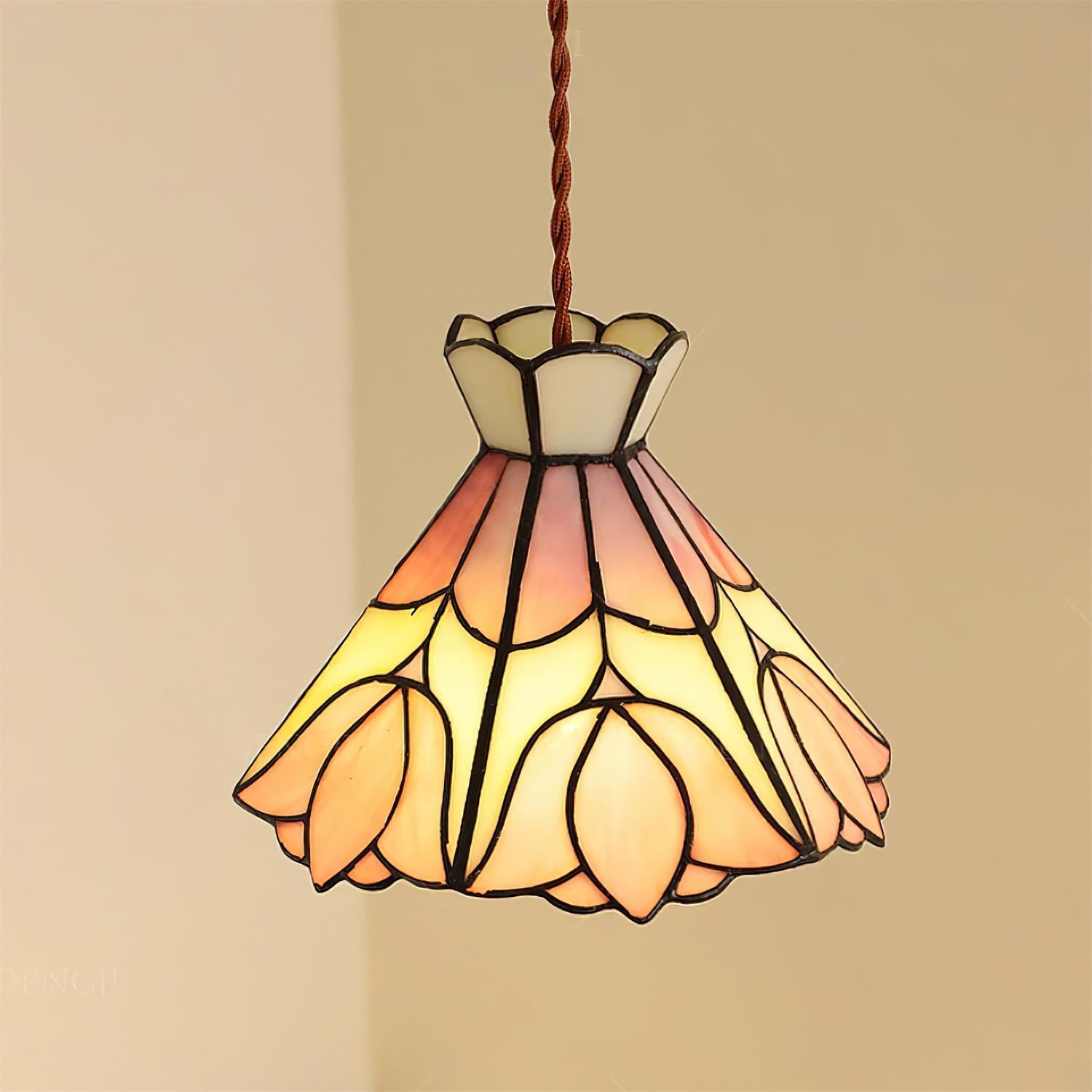 Lecoaris Tiffany Pendant Light