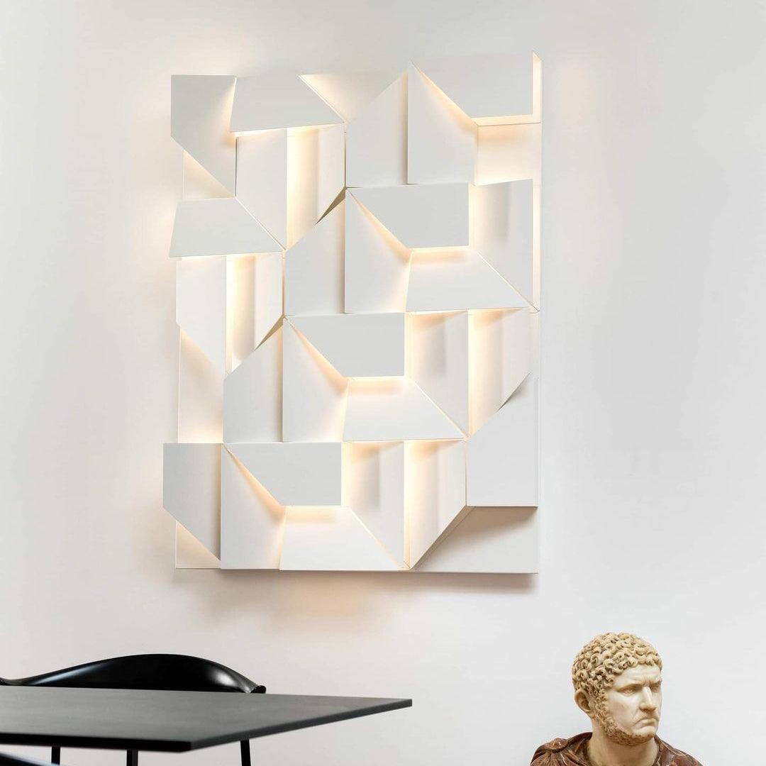 Shadows Grand Sconce – detail 38
