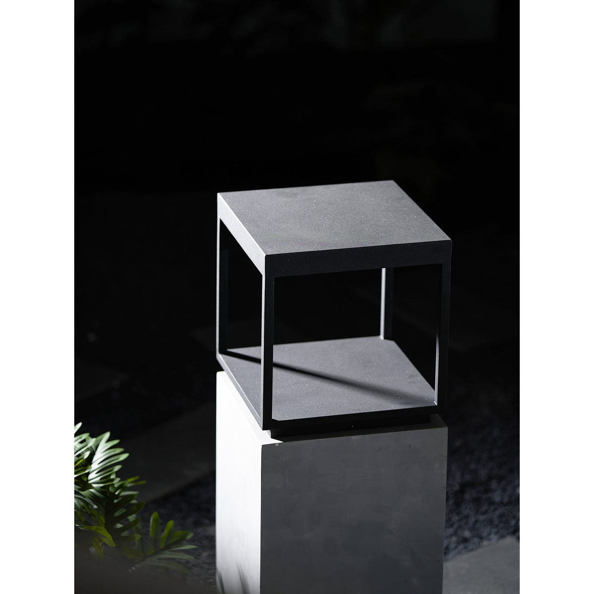 Square Frame Post Outdoor Light - Vakkerlight