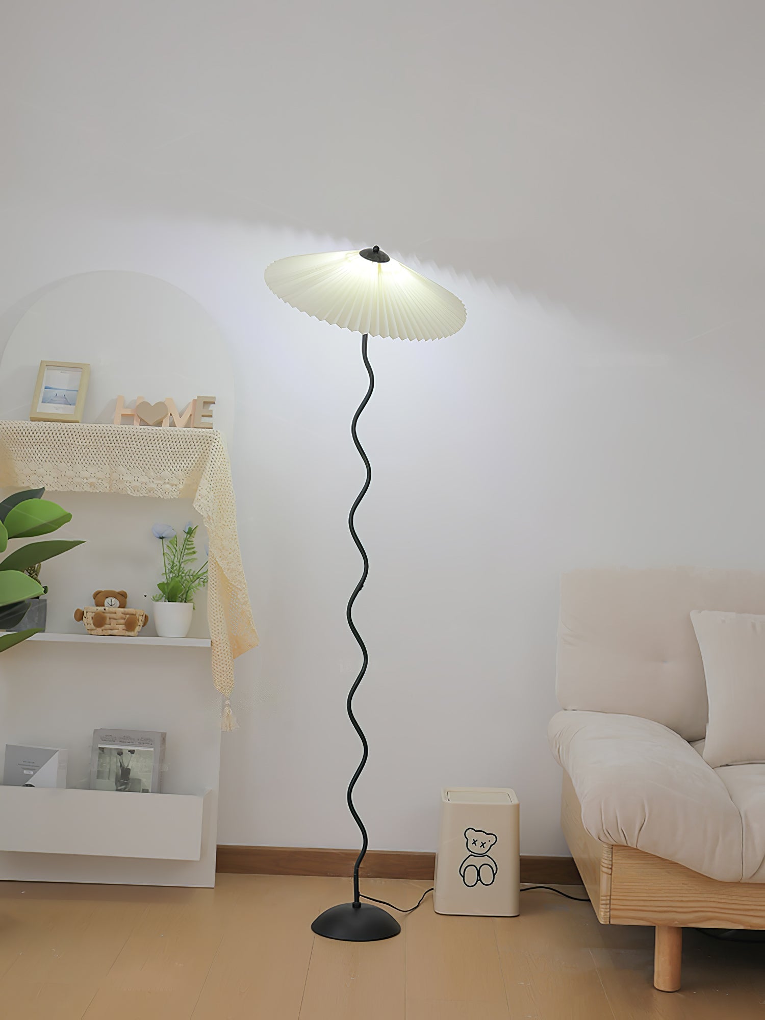 Doveorio Wavy Floor Lamp